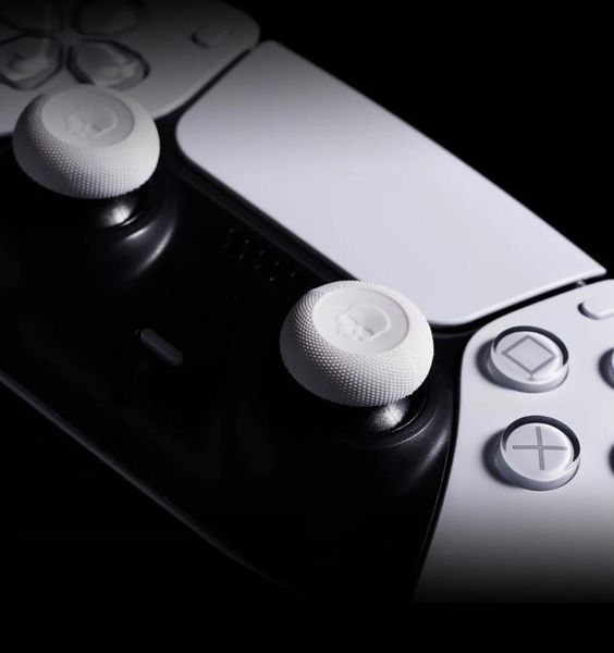 Накладки на стики Skull & Co. White (6в1) для геймпадов Sony DualSense PS5 / DualShock PS4 / Pro Controller 1239 фото